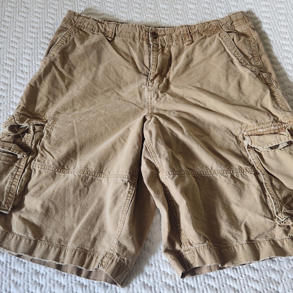 Canterbury of New Zealand Cargo Shorts Size 34